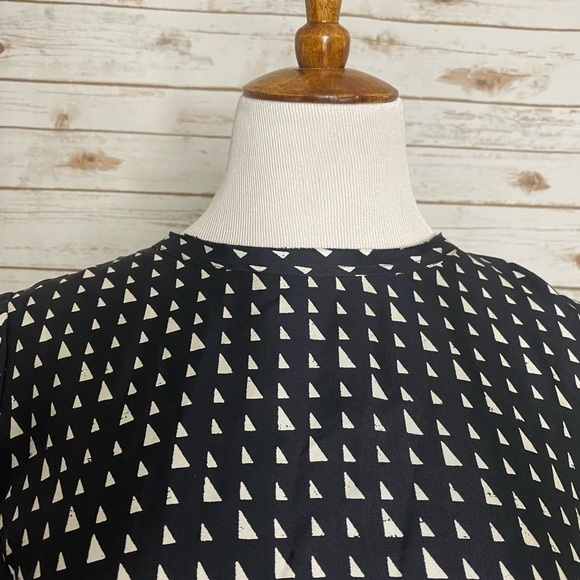 Theory black/white geometric silk T-shirt dress - Picture 2 of 8